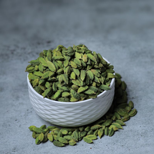 Medium-Green-Cardamom-2